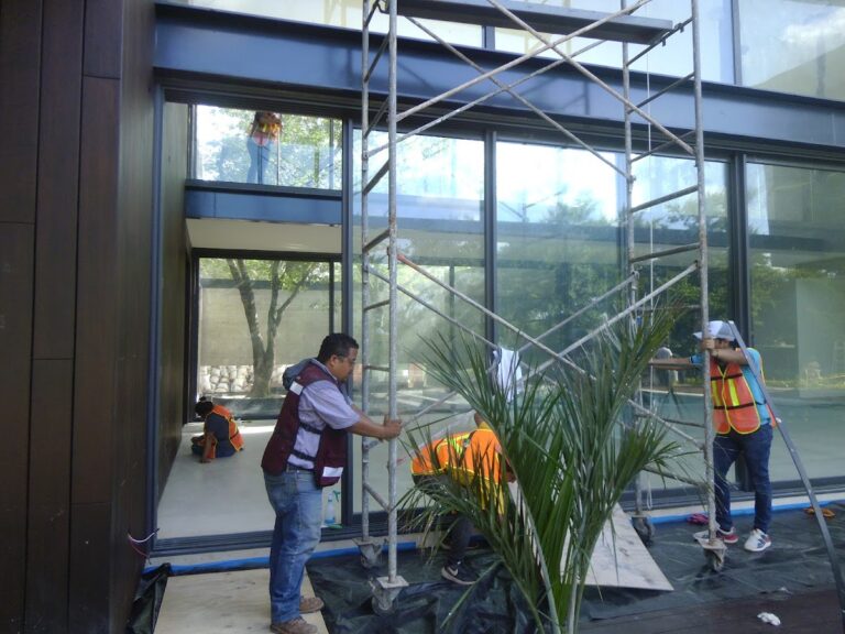 10051 gmc limpieza pulido de pisos fina de obra profunda residencial limpieza cristales lavado de alfombras 768x576