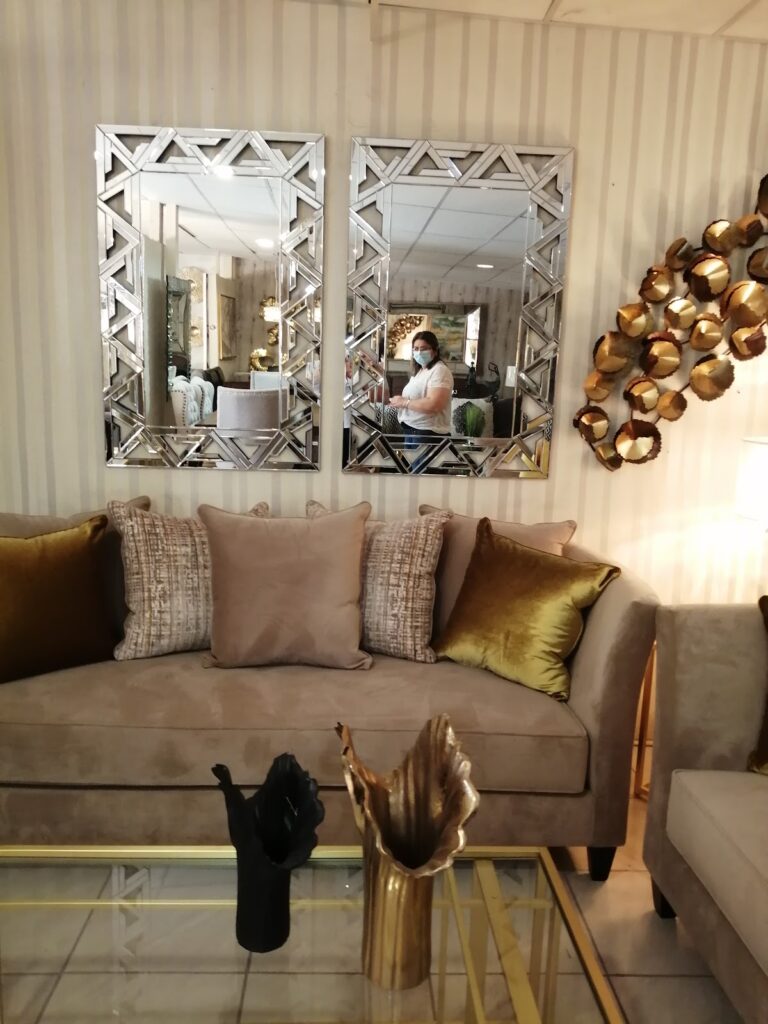 11041 mueblerias romano 768x1024