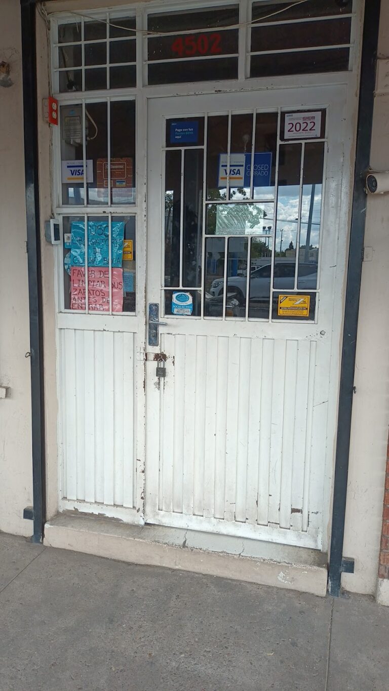 11096 muebleria cervantes 768x1365