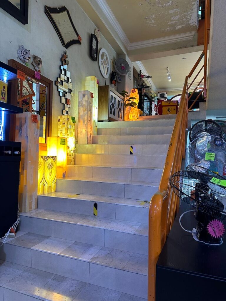 11191 la villita mueblerias 768x1024