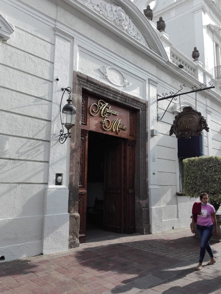 11244 antigua de mexico 768x1024