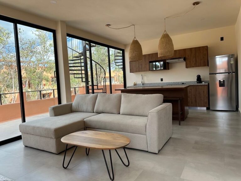 11381 cantalagua · taller de muebles en tulum 768x576