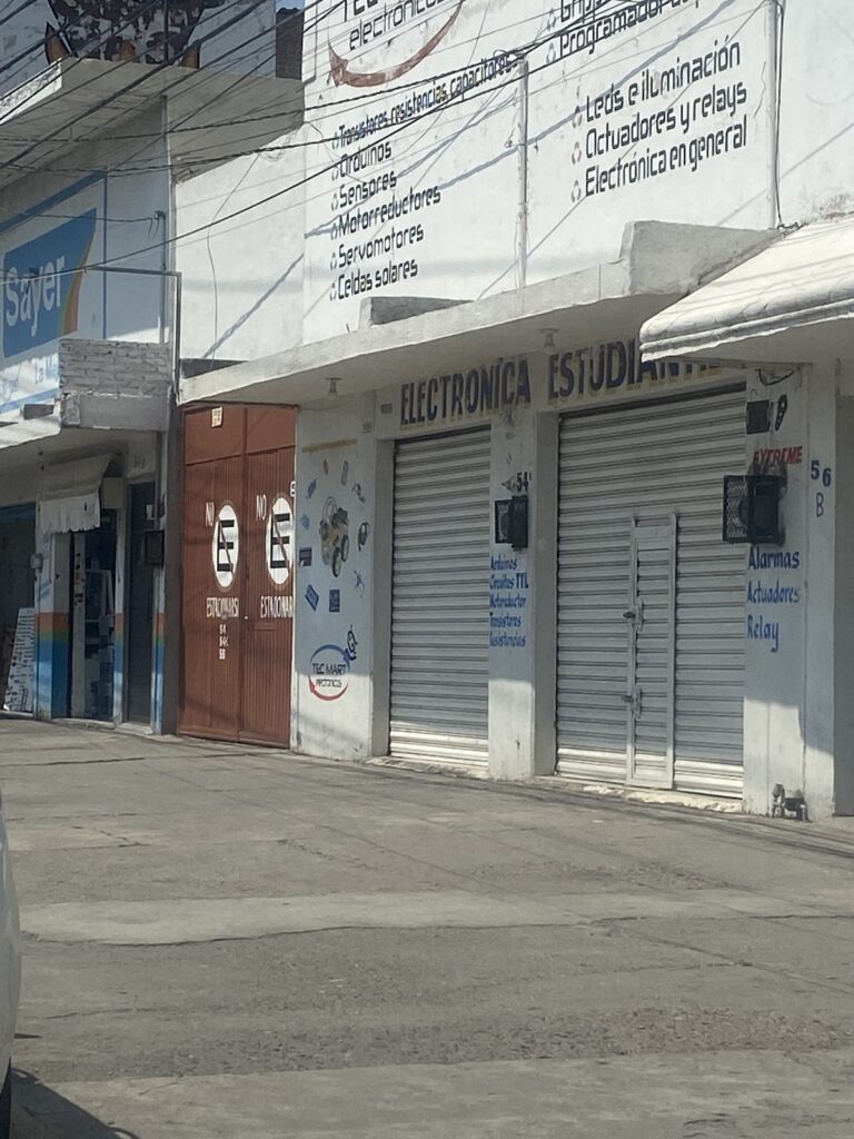 11676 tec mart electronicos electronica estudiantil 768x1024