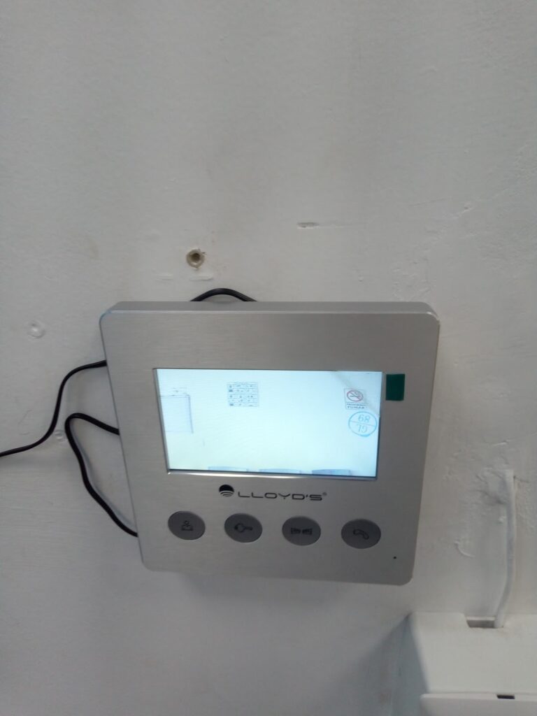 1169 aire acondicionado electricidad y servicios aaes 768x1024