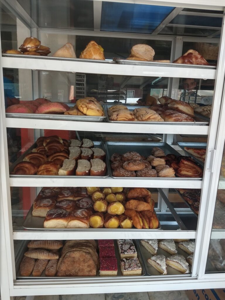 12178 panaderia don carlos 768x1024