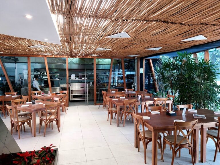 12190 reforma panaderia artesanal 768x576