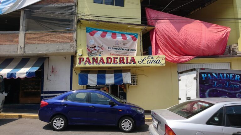 12271 panaderia la luna 768x432