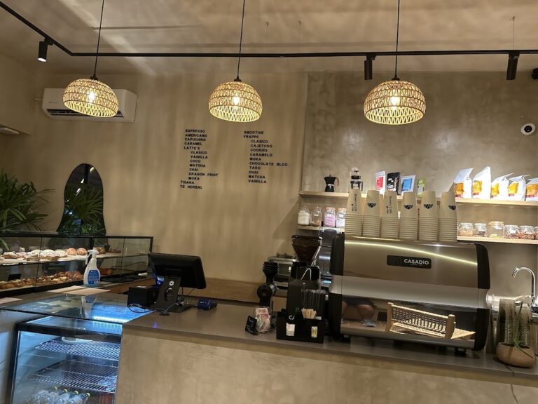 12331 bakery cafe dgrim 768x576