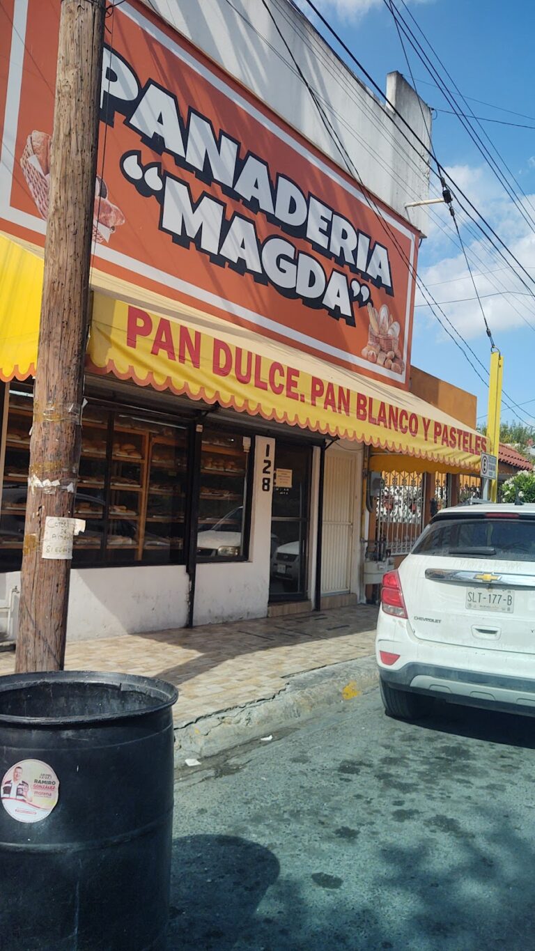 12365 panaderia magda 768x1365