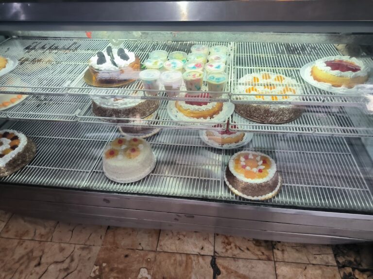 12521 panaderia y pasteleria dauzon 768x576