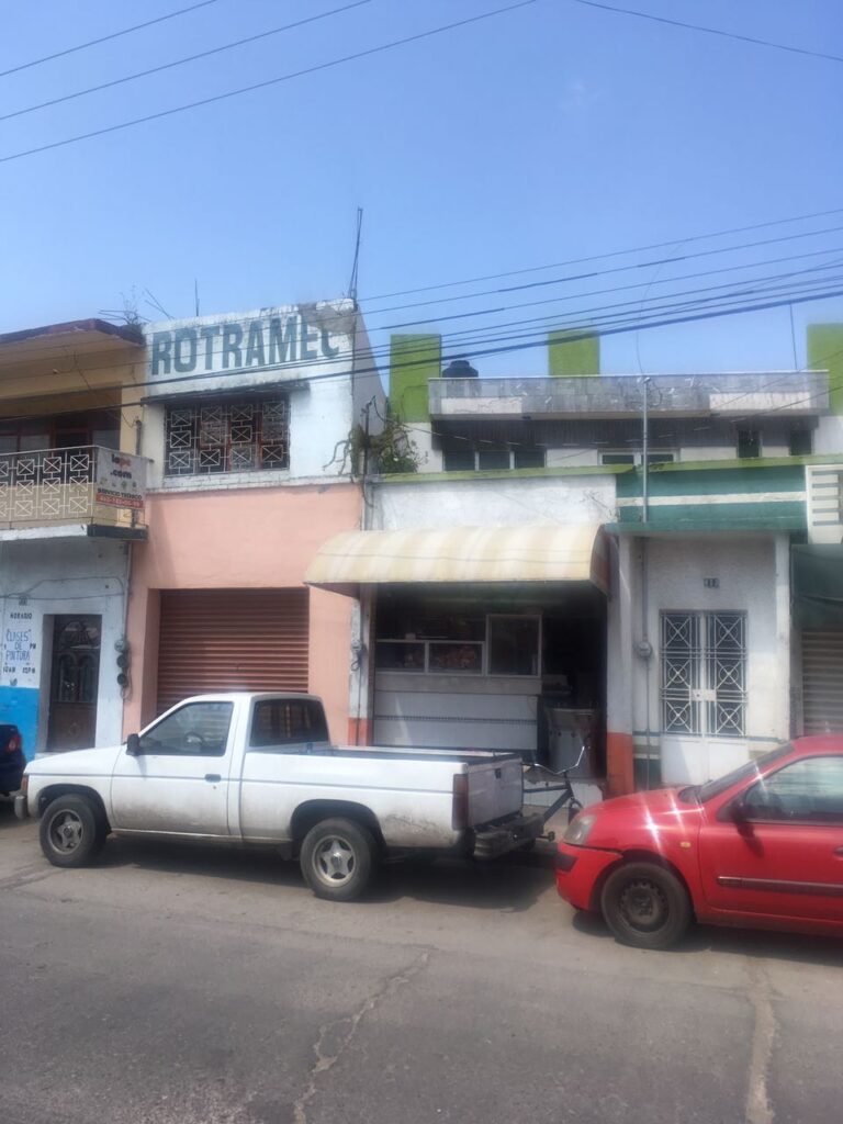 12742 carniceria carnes supremas y cortes finos 768x1024