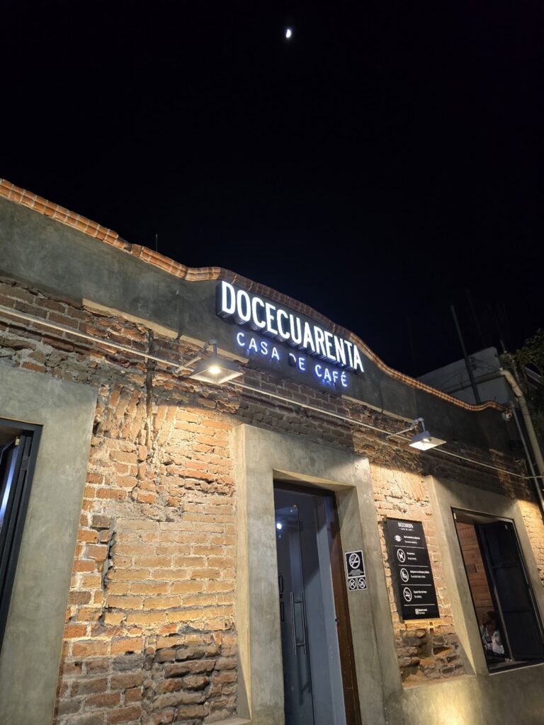 13099 docecuarenta centro 768x1024