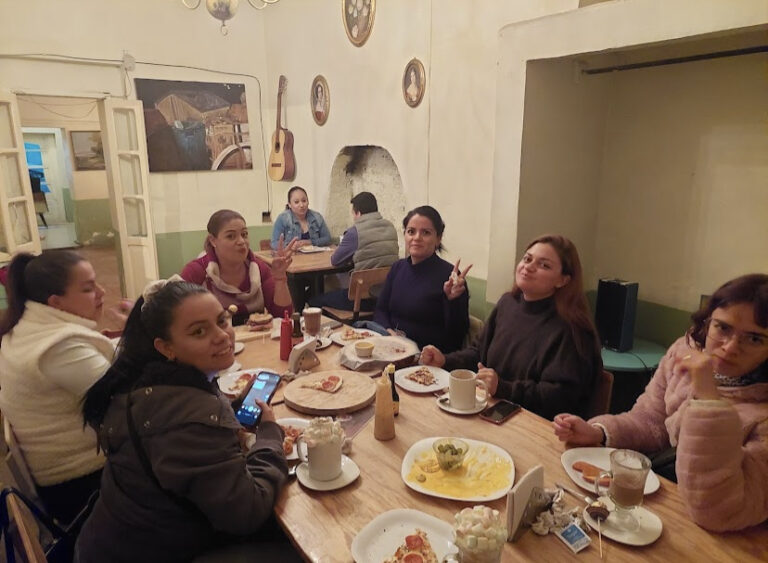 13123 cafeteria rigby 768x563