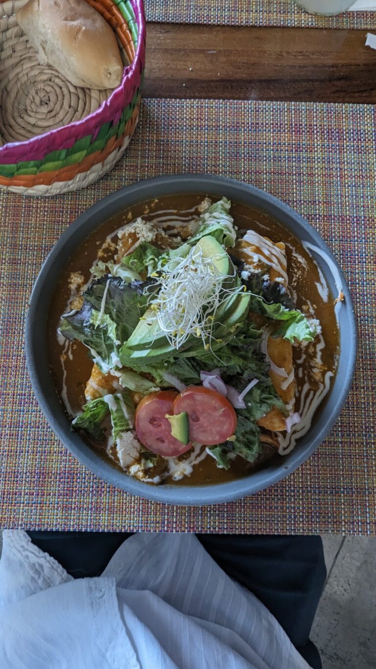 13277 cuattro casa de cafe 768x1365