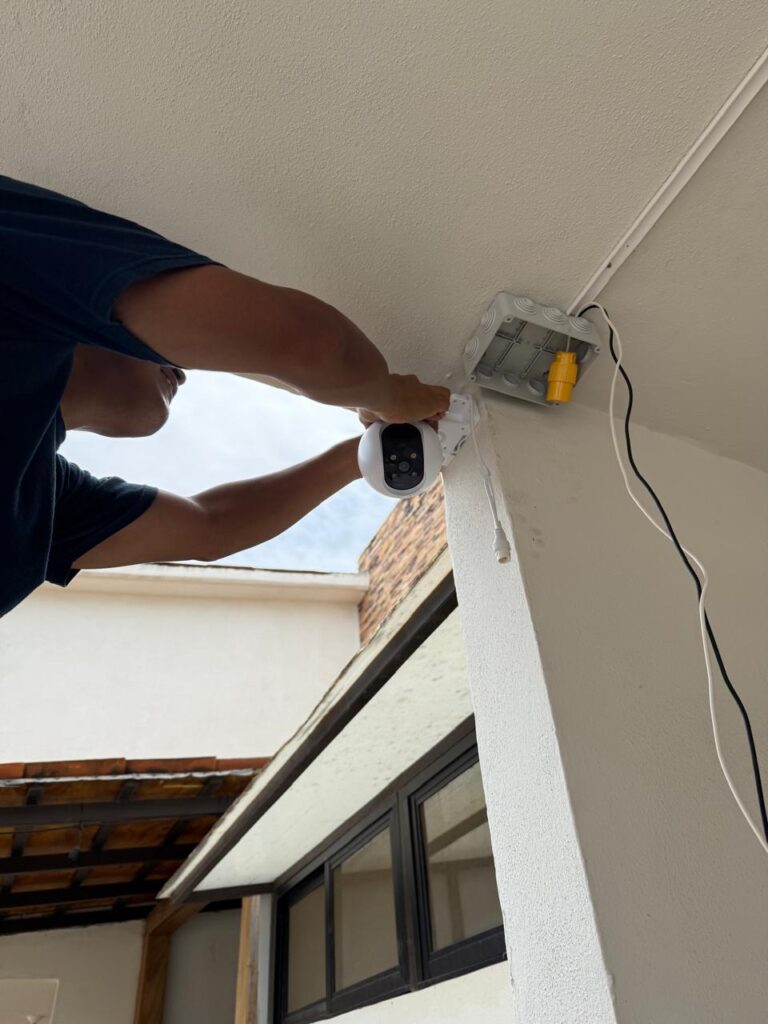 1333 electricidad plomeria camaras y mas. cuidado residencial 768x1024