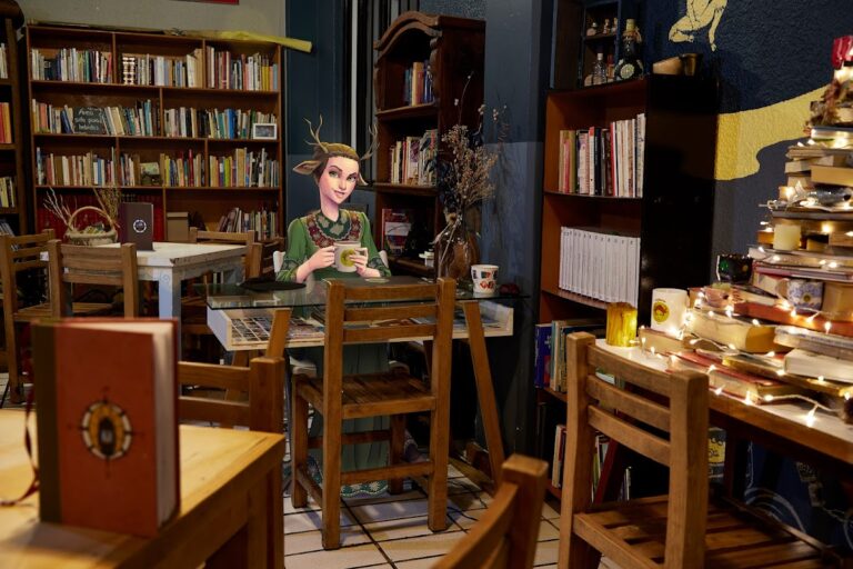 13373 cafe la fauna 768x512