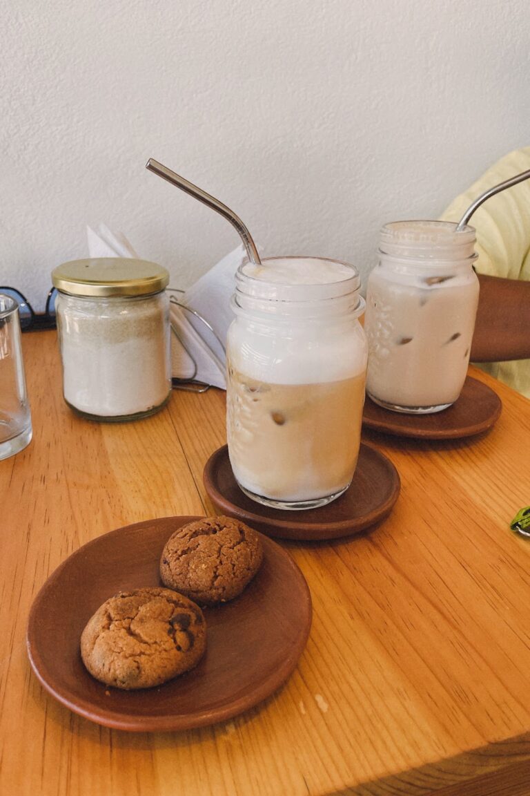 13397 cafe calma 768x1152