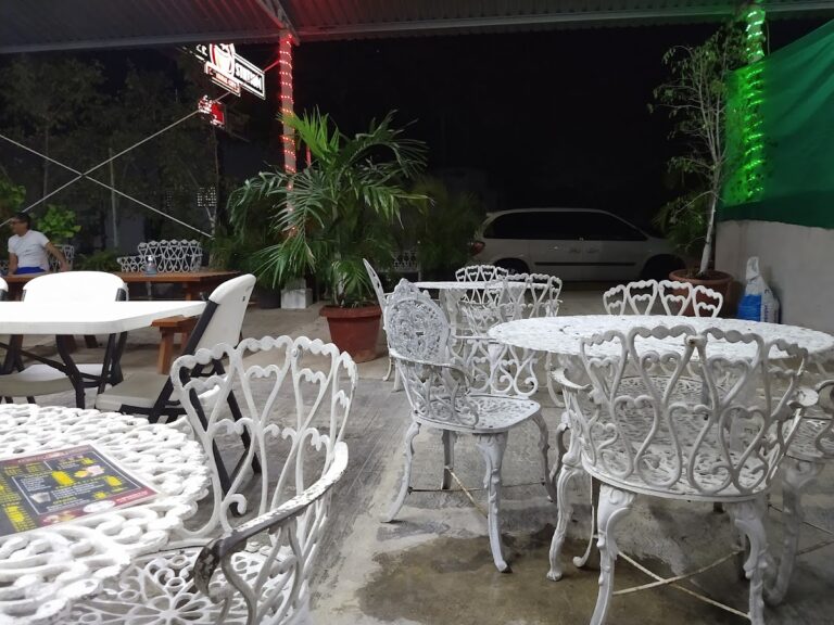 13431 coffee station chetumal city 768x576