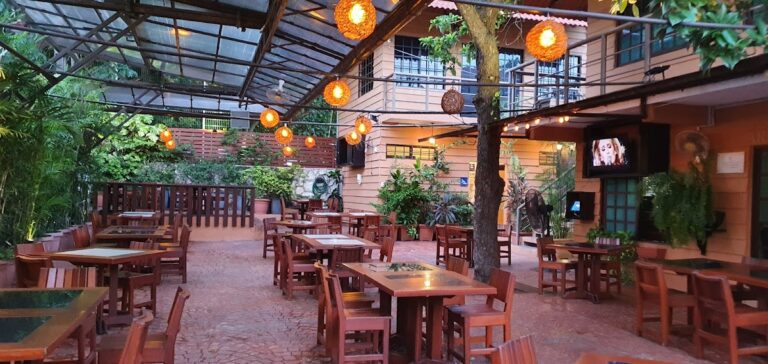 13449 cafe del puerto 768x364