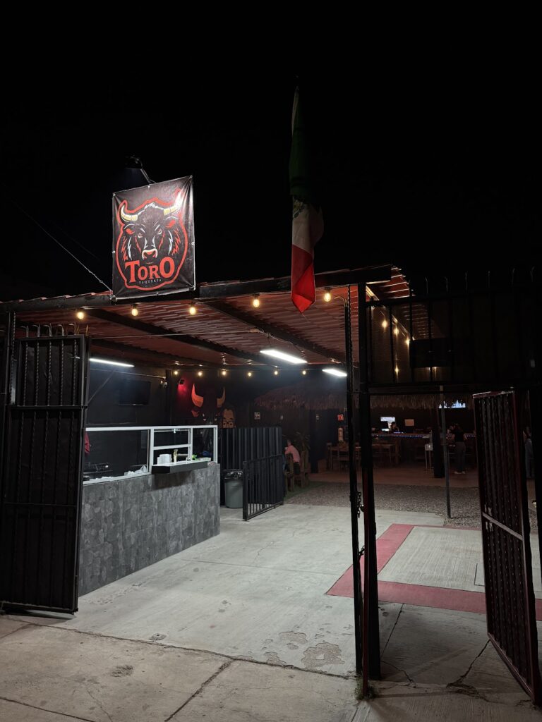 13602 toro taqueria la paz 768x1024