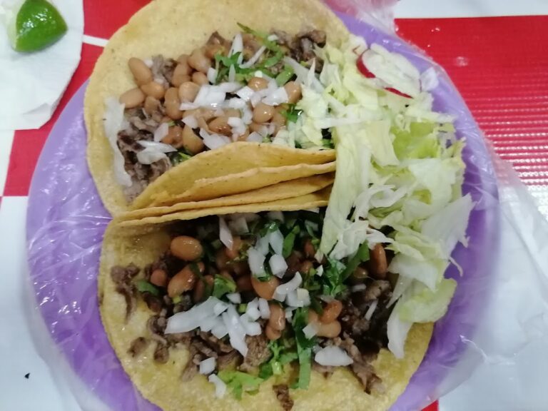 13700 taqueria tecoman 768x576