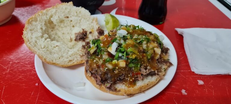 13708 taqueria hernandez 768x346