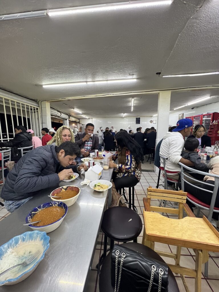 13730 tacos don luis 2 768x1024