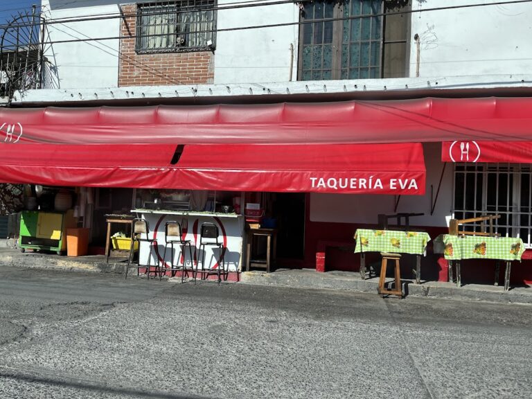 13856 taqueria eva 768x576