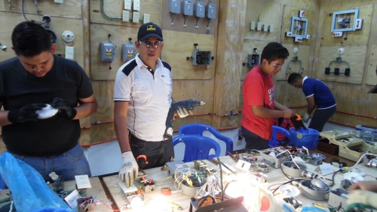 1402 escuela electrico electricista de zamora 768x432