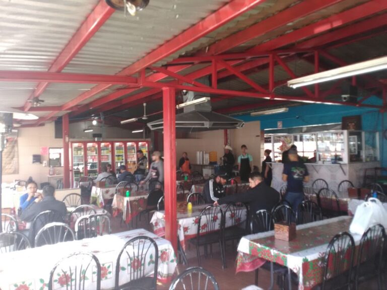 14022 taqueria el kora 768x576