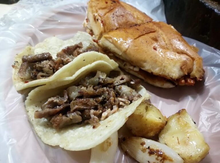 14058 taqueria los brothers 768x570