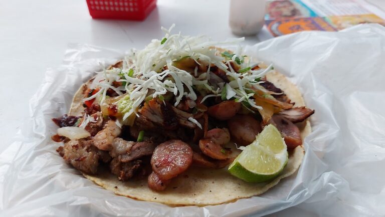 14062 taqueria nayarit 768x433