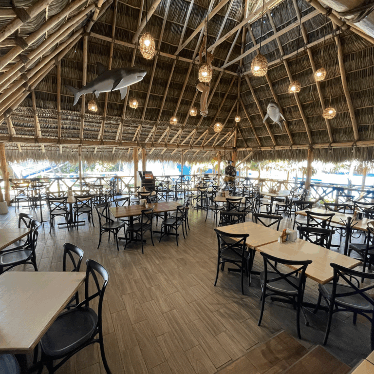 14358 mariscos el pirata periferico 768x767