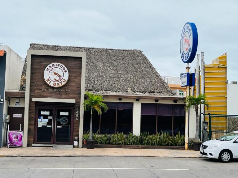 14598 mariscos el bayo 768x576