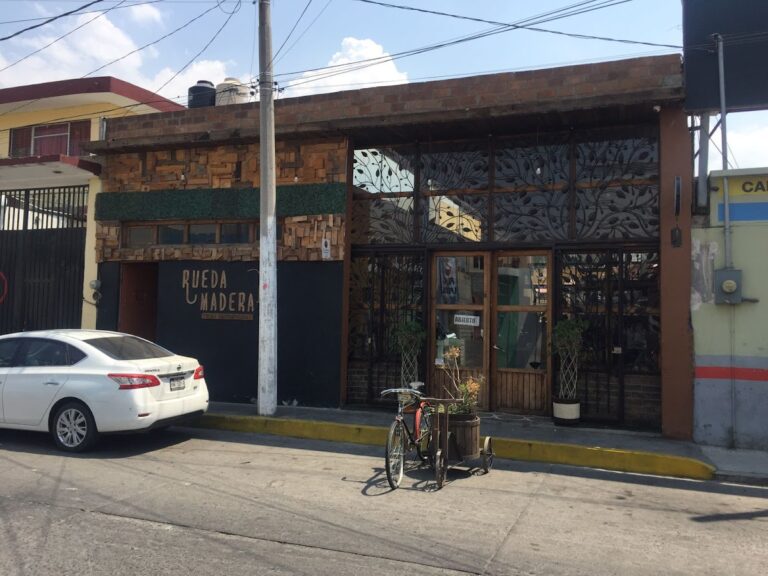 14794 rueda madera 768x576