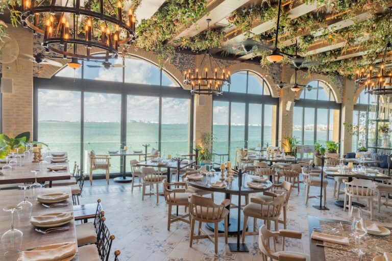 14936 nicoletta italian restaurant in cancun 768x512