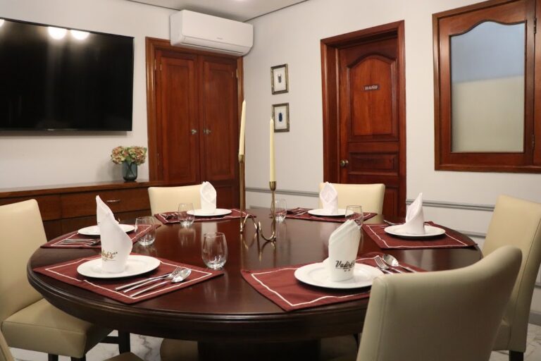 15038 vadiros pastas grill 768x512