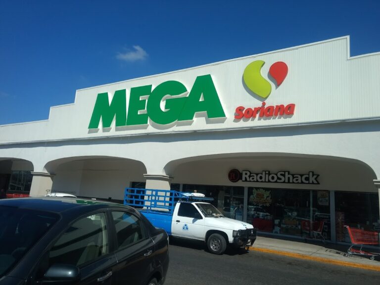 15232 soriana hiper zihuatanejo 768x576