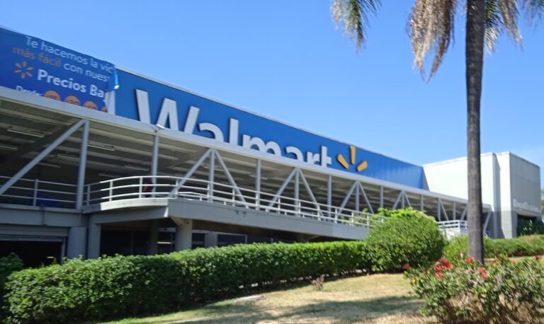 15320 walmart domingo diez 768x458