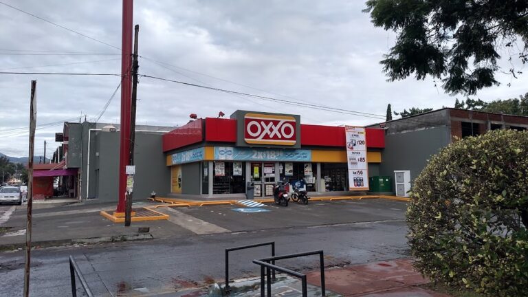 15840 oxxo la mora 768x432