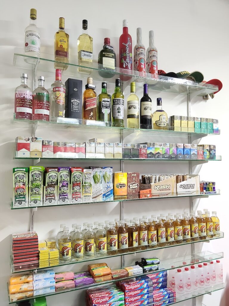 15880 tienda leos 768x1024