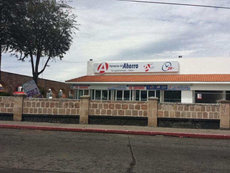 16296 farmacias del ahorro carpinteros de paracho 768x576