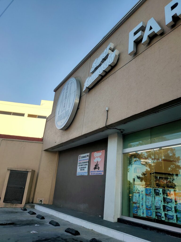 16427 farmacia guadalajara 768x1024