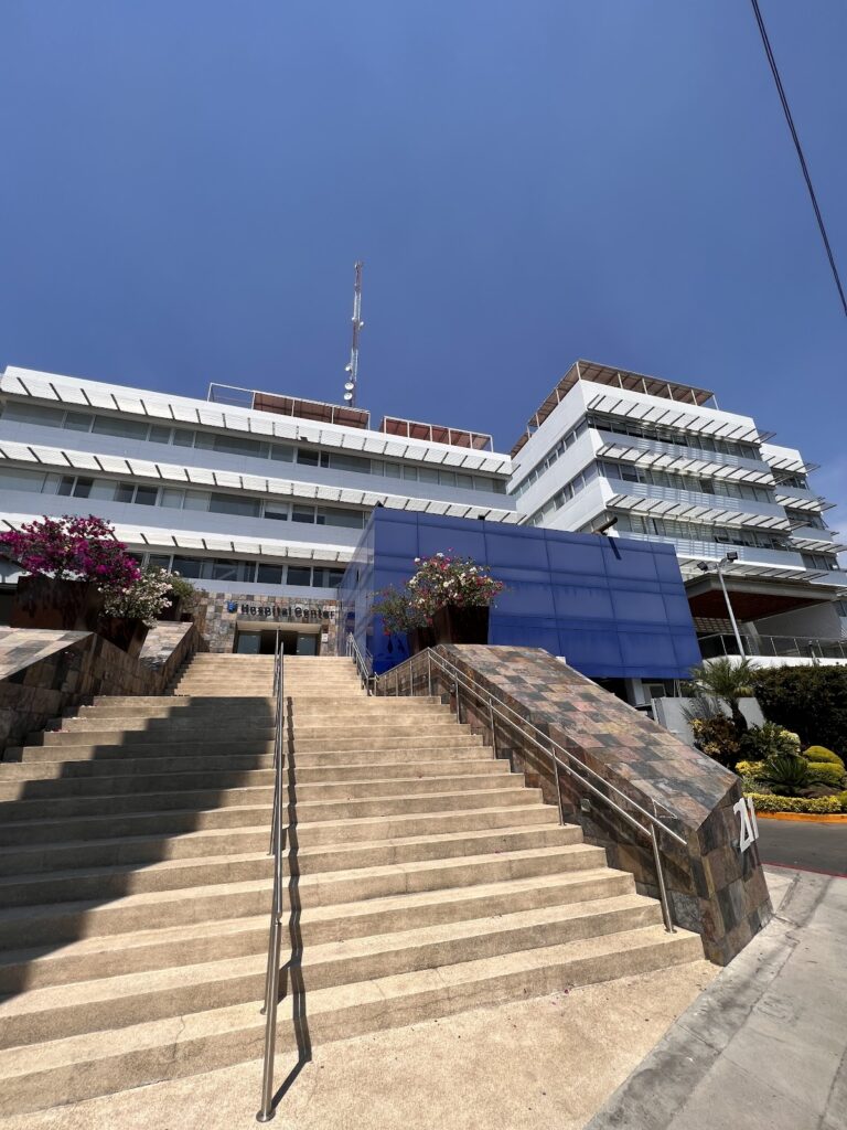 16845 hospital center vista hermosa 768x1024