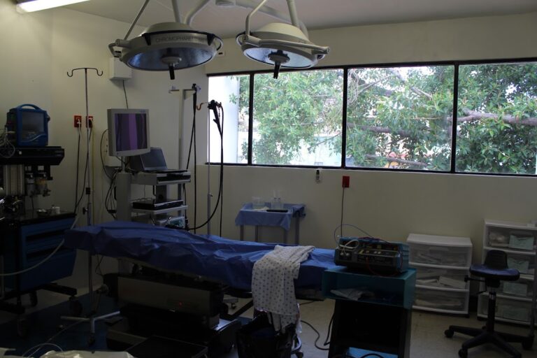 16901 clinica queretaro s.c 768x512