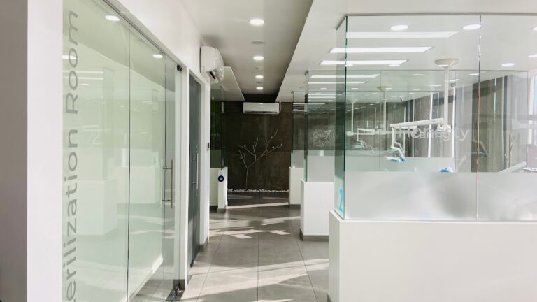 17077 smile tijuana dentist 768x432