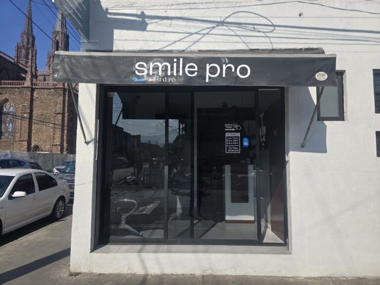 17329 smile pro studio 8211 dentista ortodoncia blanqueamiento 768x576