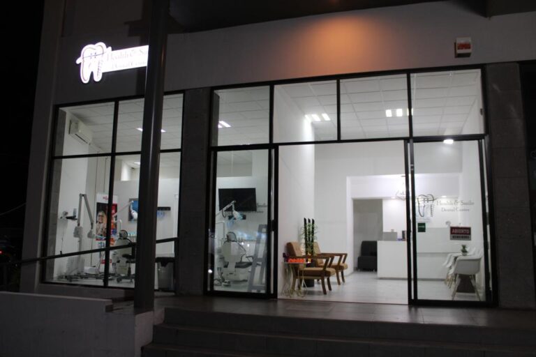 17338 health smile dental center 768x512