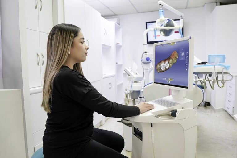 17513 family dental nogales 768x512