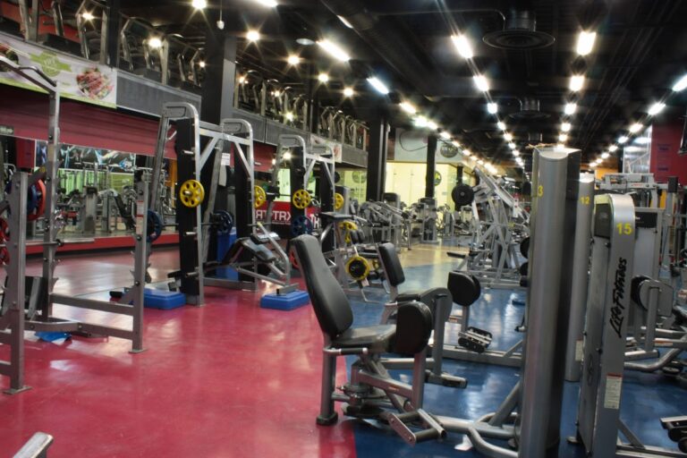 18173 gimnasio total fitness ciudad juarez 768x512